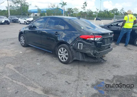 2022 Toyota Corolla Le z USA, uszkodzony, nr VIN JTDEPMAE7NJ227819